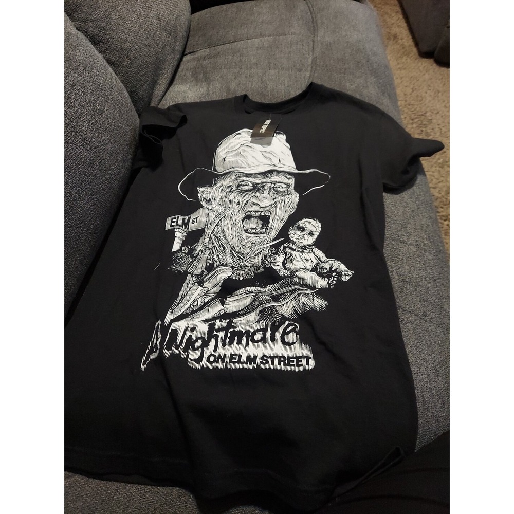 A Nightmare On Elm Street‎ T-Shirt Men Small Graphic Print Logo Black..#12987